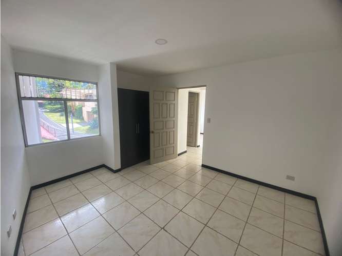 CASA INDEPENDIENTE EN VENTA con hermosa vista | ESCAZÚ - Imagen 10