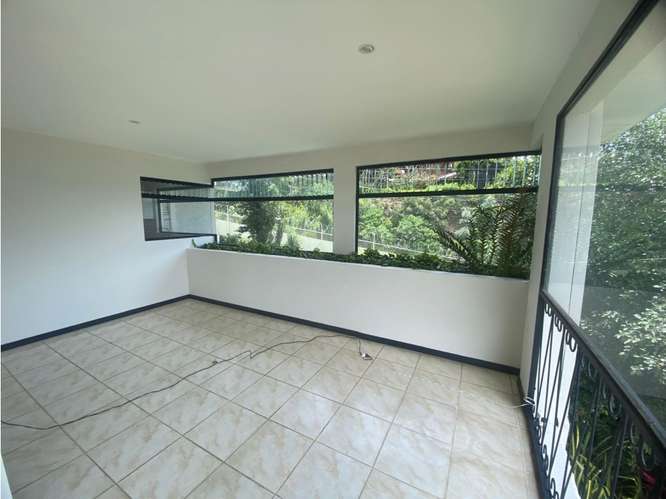 CASA INDEPENDIENTE EN VENTA con hermosa vista | ESCAZÚ - Imagen 13
