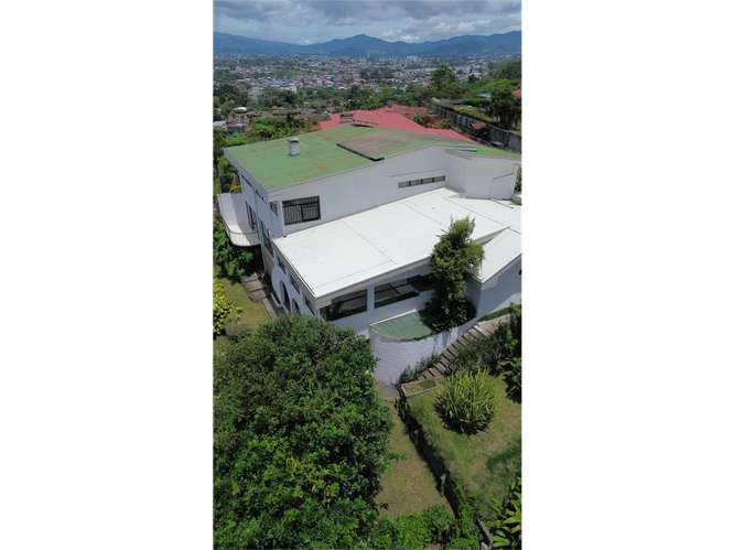 CASA INDEPENDIENTE EN VENTA con hermosa vista | ESCAZÚ - Imagen 3