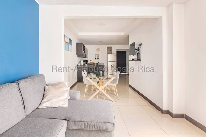 Alquiler de Apartamento AMUEBLADO en Ulloa-Heredia.
