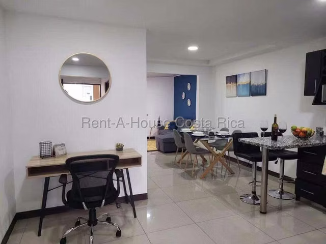 Alquiler de Apartamento AMUEBLADO en Ulloa-Heredia.