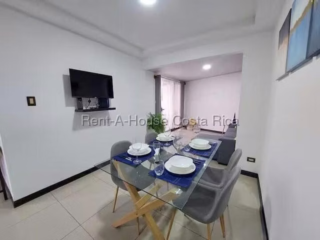 Alquiler de Apartamento AMUEBLADO en Ulloa-Heredia.