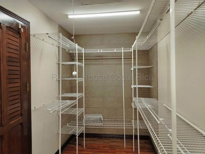 Alquiler de Casa en Belén-La Ribera.