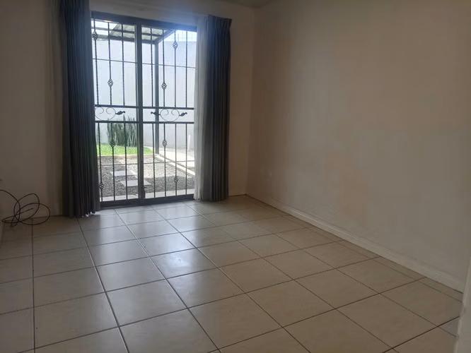 SE ALQUILA CASA EN SAN FRANCISCO DE HEREDIA, CERCA DE OXIGENO - Imagen 7