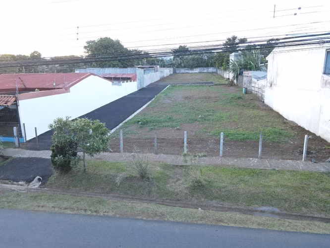 4 lotes a la venta desde 64 millones