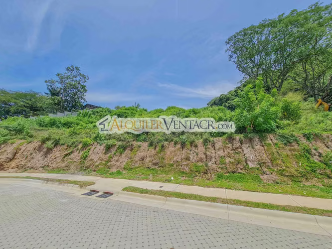 LOTE DE 628 M2 CON VISTA EN CONDOMINIO VISTA REAL SANTA ANA POZOS - Imagen 16