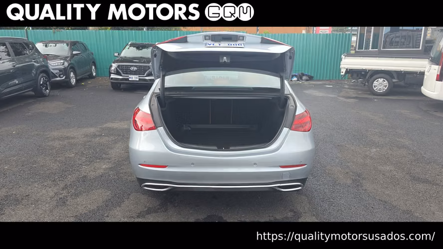 MERCEDES BENZ C200,  SEDAN 4 PUERTAS AÑO  2022