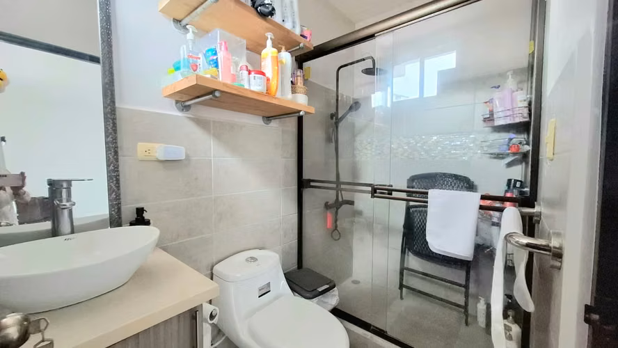 Venta de Casa en Curridabat Granadilla, San José 18293 - Imagen 11