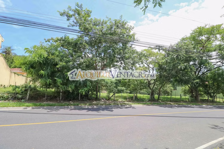 LOTE JABONCILLOS ESCAZU! LOTE PLANO DE 2.640 M2 - Imagen 9