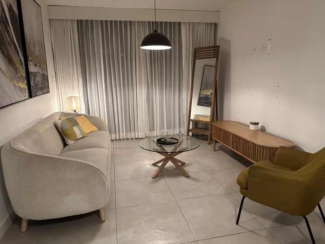 Alquilo  Apartamento amueblado con terraza y balcón /  Monte Alto Curridabat - Imagen 2