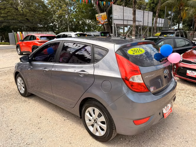 HYUNDAI ACCENT-2016-AUTO-HATCHBACK-SHIFT TRONIC-6.675.000 - Imagen 3