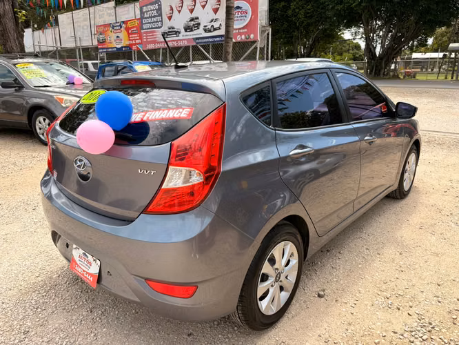 HYUNDAI ACCENT-2016-AUTO-HATCHBACK-SHIFT TRONIC-6.675.000 - Imagen 2