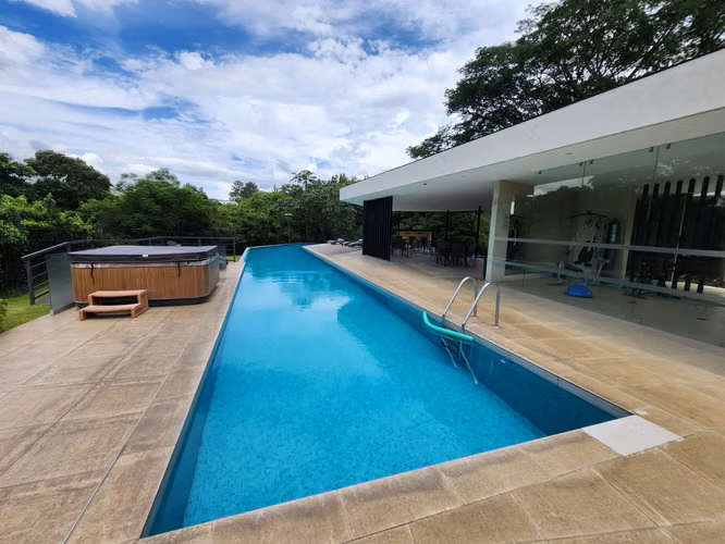 Lindora 43, hermosa, nueva, 3 hab, A/C, 2.5 baños, terraza, amplio patio, amenidades. - Imagen 14