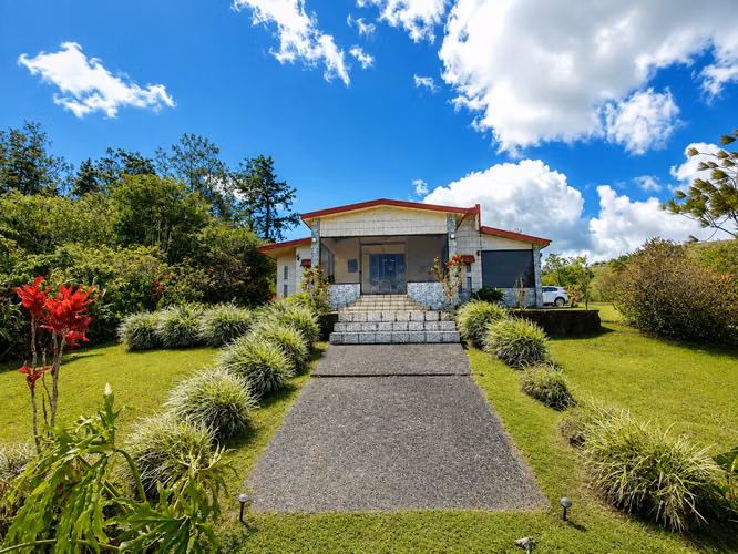 Casa amueblada en alquiler, con vista al Lago Arenal y al Volca, Tilaran.