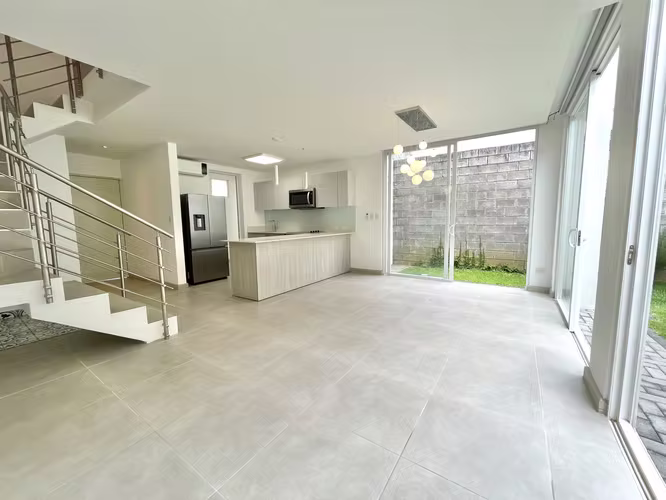 ALQUILER CASA CON LÍNEA BLANCA, CONDOMINIO LA ARBOLEDA, BELÉN, HEREDIA - Imagen 5