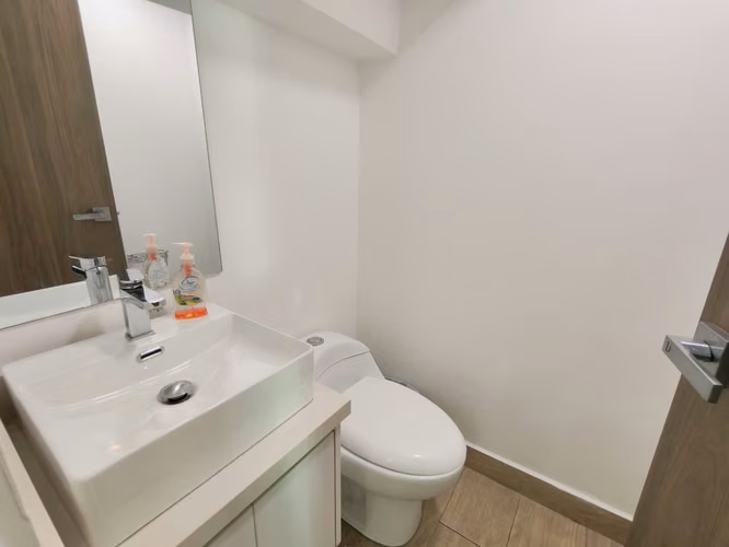 Se alquila hermosa casa con línea blanca en Guachipelín de Escazú. - Imagen 2