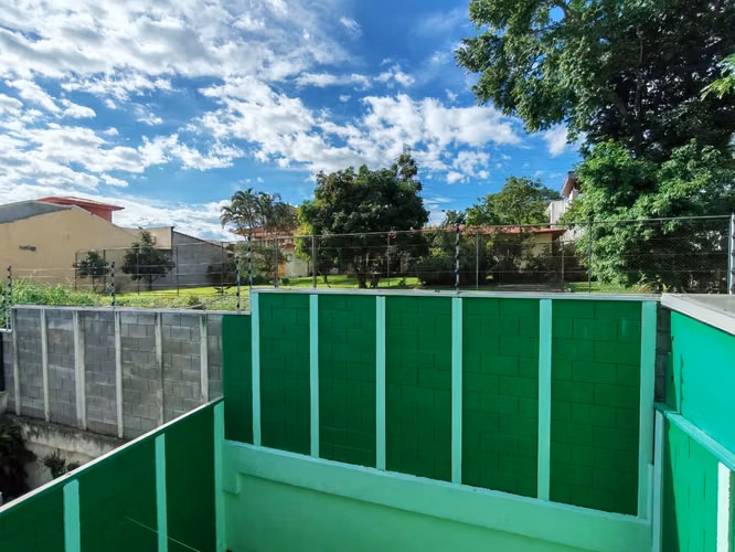 Se alquila hermosa casa con línea blanca en Guachipelín de Escazú. - Imagen 17