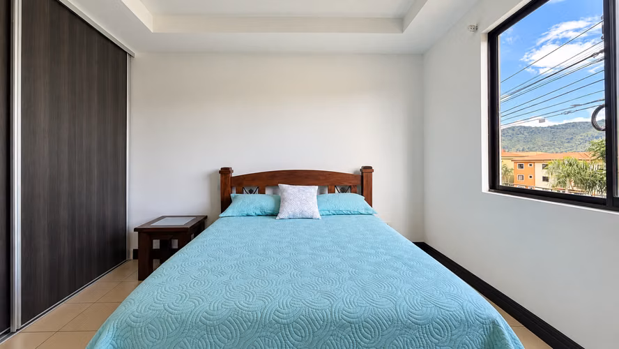 ALQUILER DE APARTAMENTO AMUEBLADO Y EQUIPADO EN TORRES DEL SOL, TRES RÍOS