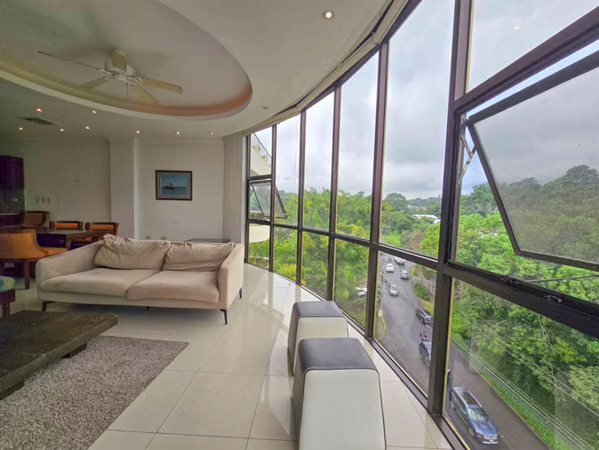 Riverside San Rafael Escazú! Apartamento amueblado con vista - Imagen 1
