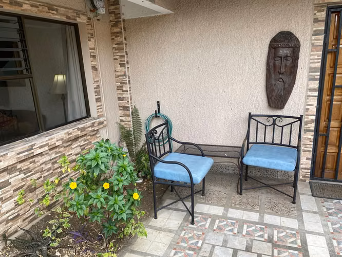 Light two storey townhouse  furnished sabana , near ucimed . quiet and safe.