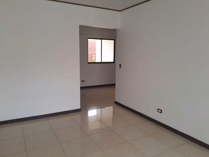 Alquilo casa en Condominio la Rueda, Guarco de Cartago