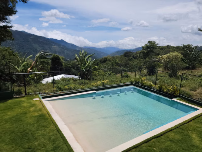 Spectacular Residence with Heated Pool and Mountain Views in San Gabriel de Aserrí