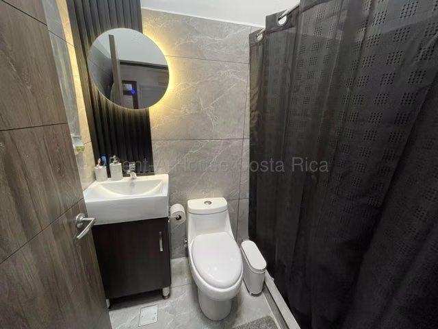 Venta de Casa en Condominio Terrazas del Norte-San Rafael de Alajuela. 27-569