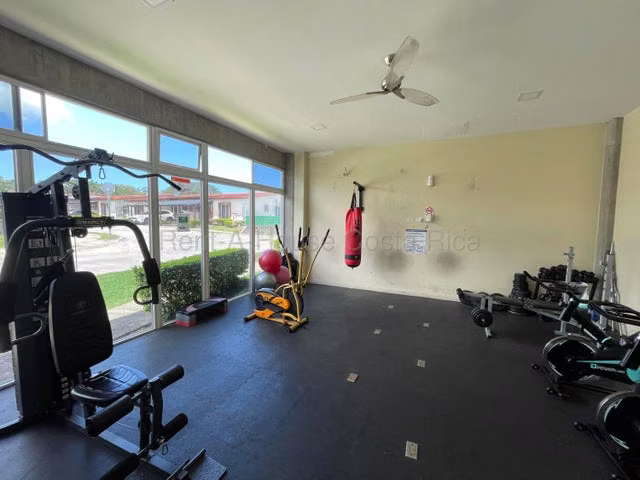 Venta de Casa en Condominio Terrazas del Norte-San Rafael de Alajuela. 27-569