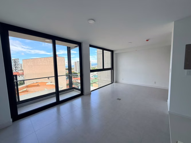 STUDIO NUEVO EN SKY GARDEN SABANA NORTE