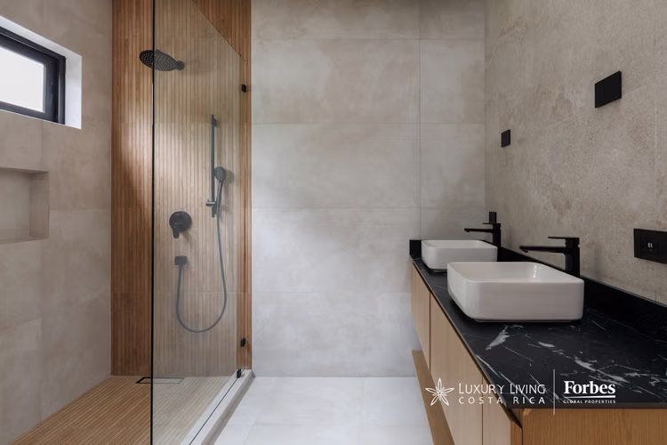 21537 - Casa de 3 habitaciones con rooftop y jacuzzi en Lindora - Imagen 10