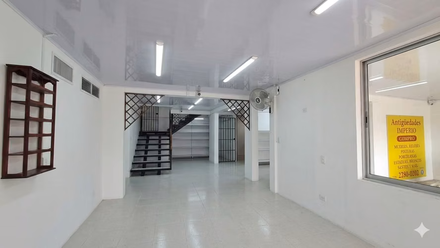 Venta de Local Comercial sobre calle principal Calle Blancos-Guadalupe 04 - Imagen 4