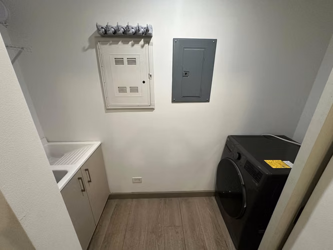 Apartamento en Santa Ana | Piscina, Gym y 2 parqueos - Imagen 9