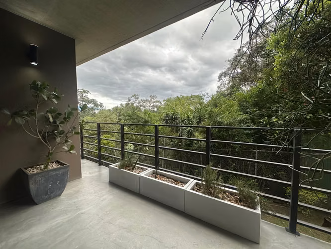 Apartamento en Santa Ana | Piscina, Gym y 2 parqueos - Imagen 7