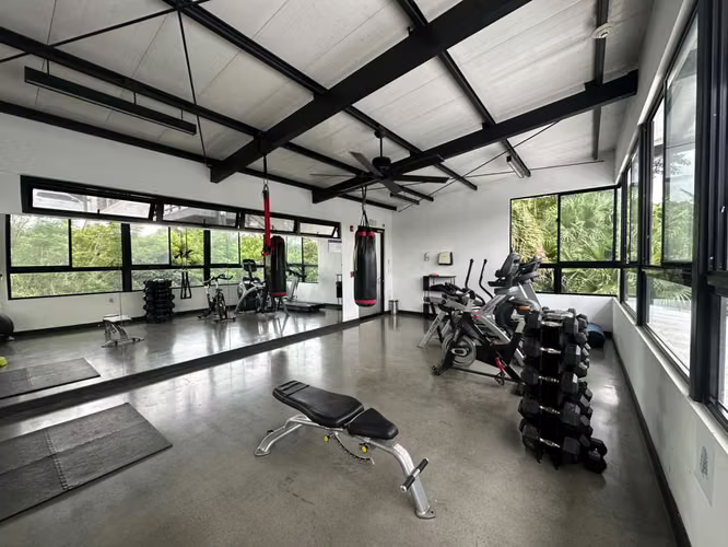Apartamento en Santa Ana | Piscina, Gym y 2 parqueos - Imagen 12