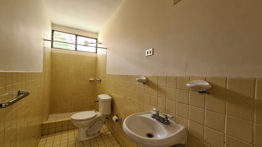 Alquiler Casa para Oficinas o Academia | Cerca U. Latina, UCR y Fidelitas | San Pedro Montes de Oca - Imagen 17