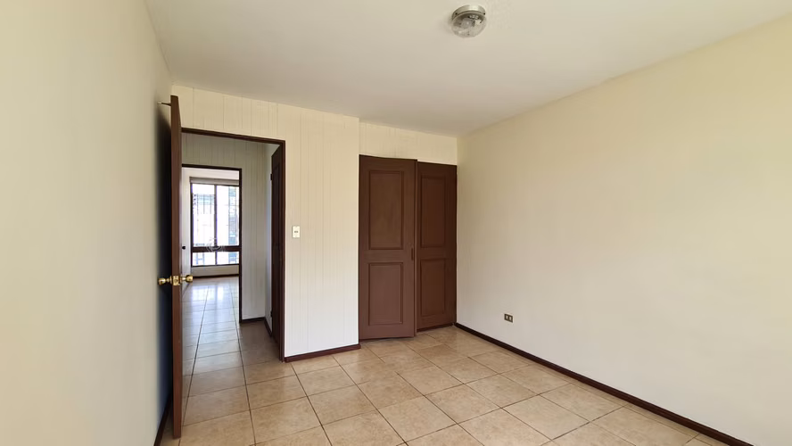 Alquiler Casa para Oficinas o Academia | Cerca U. Latina, UCR y Fidelitas | San Pedro Montes de Oca - Imagen 18