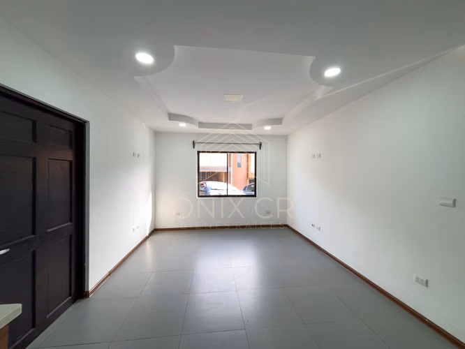 Alquiler Apartamento En Uruca a 300m de Hospital México en Primer Piso 2 Habitaciones - Imagen 6