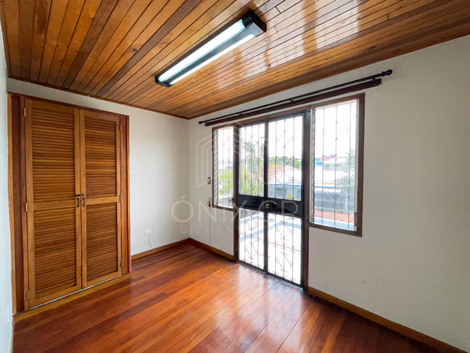 Alquiler Casa en Uruca San José | con Habitación en Primer Nivel + Jacuzzi - Imagen 11