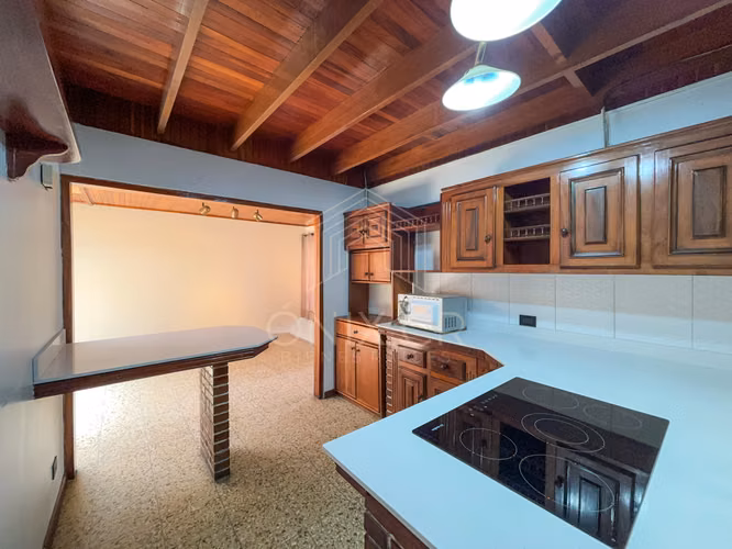 Alquiler Casa en Uruca San José | con Habitación en Primer Nivel + Jacuzzi