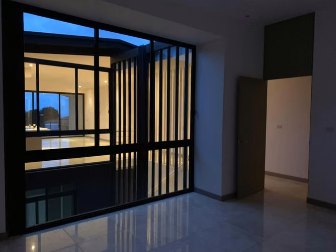 Casa Moderna en Condominio Dendera, Escazú | 3H, 4.5B | Vistas y Acabados de Lujo