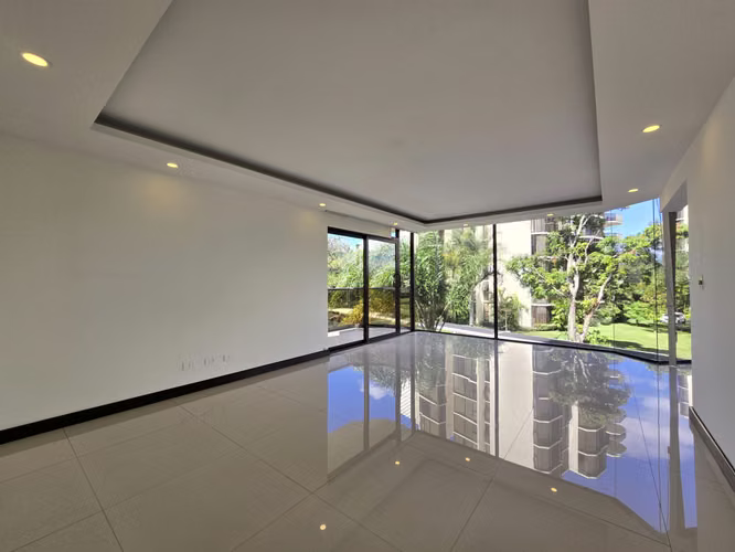 Apartamento en 1er nivel con terraza grande en Bello Horizonte Escazú - Imagen 18