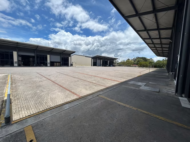 BODEGA EN CIRUELAS , ALAJUELA  1248mts2 - Imagen 8