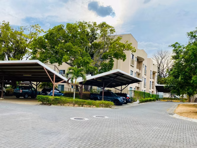 Venta de condominio en la Guácima casi frente a Hacienda Los Reyes. - Imagen 6