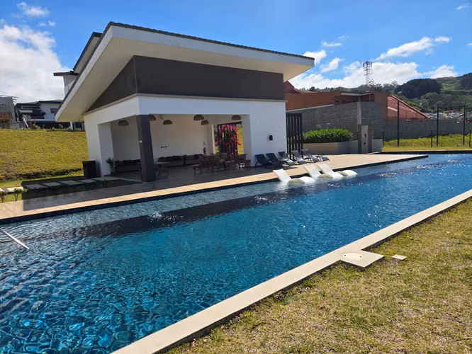 Lote de 227m2 en exclusivo Condominio de Tres Ríos/ 56 millones - Imagen 11