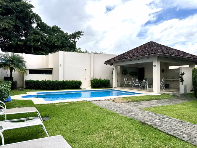Alquiler Casa en Condominio Loma Real Escazu JBR - Imagen 4