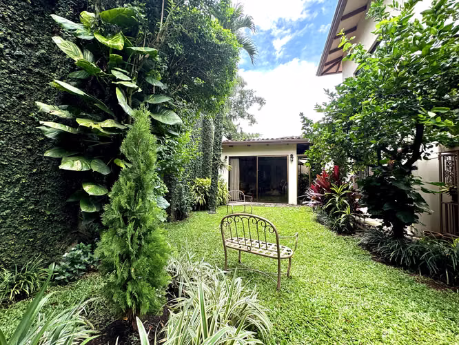 Alquiler Casa en Condominio Loma Real Escazu JBR - Imagen 11