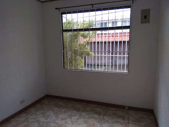 ALQUILER CASA EN CURRIDABAT LOMAS DEL SOL