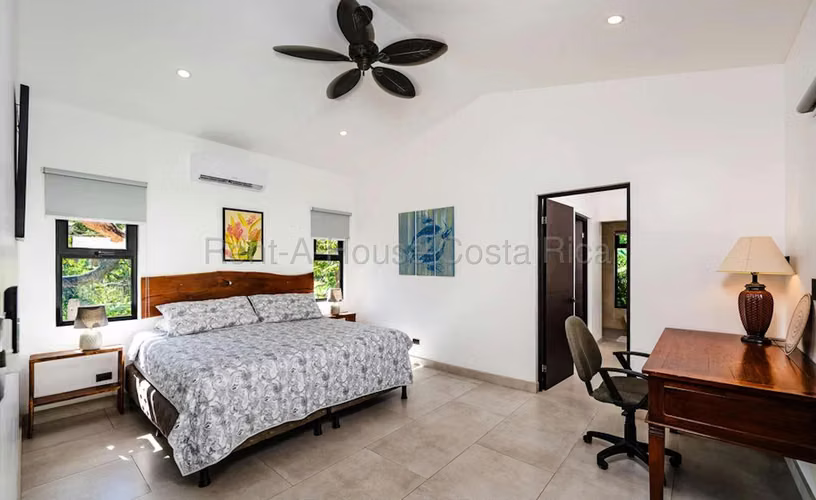 Venta de Casa amueblada en Playa Grande Guanacaste