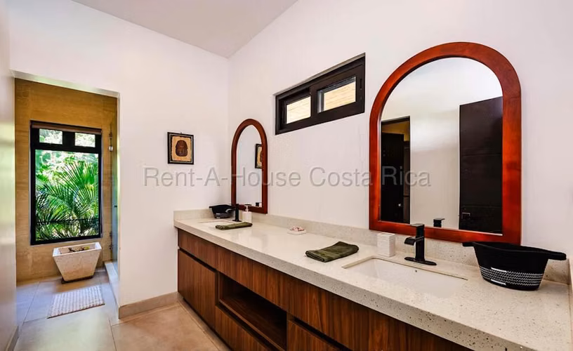 Venta de Casa amueblada en Playa Grande Guanacaste