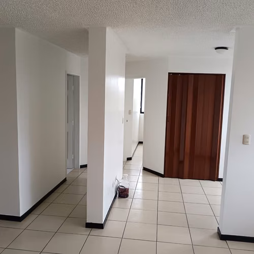 Apartamento 2 dormitorios 2 parqueos, Condominio Bosque Real, Concasa - Imagen 7